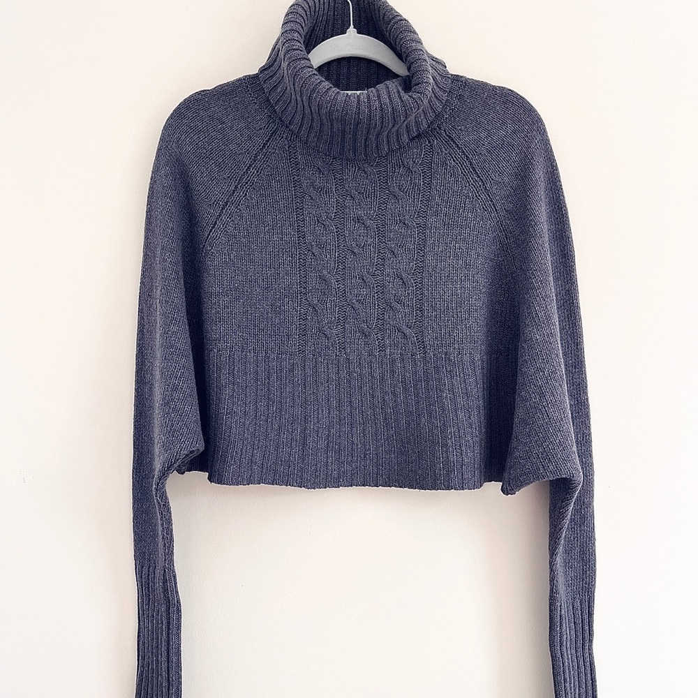 Line & Lotte grey cashmere sweater